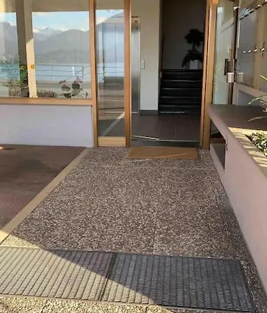 Exclusive Lakeside With Amazing View